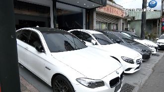 獨／控網紅車庫舊址擾民　頻試車釀噪音