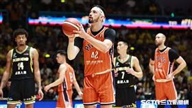 ▲PLG總冠軍賽G5，領航猿洋將沃許本執行罰球。（圖／記者劉彥池攝影）