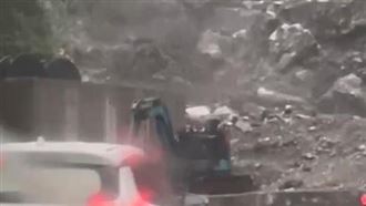 蘇花公路多處土石流阻路　晚間已開放通行