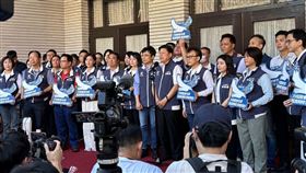 ▲0621立法院議場外國民黨立委（圖／記者許皓婷攝影）