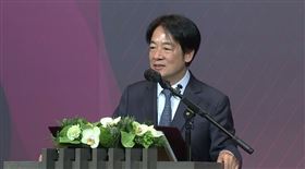 賴清德出席「財訊50周年慶祝茶會」。