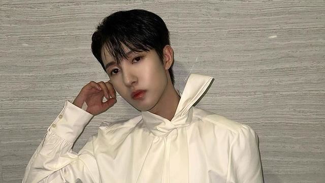 男星直接公開素人手機號　公司發聲道歉了