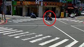 嫁禍,吃藥,橘子,大媽,飲料店