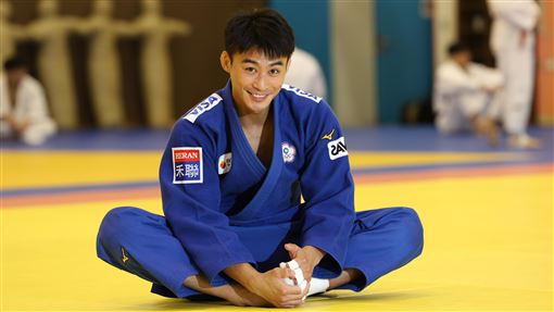 敗巴林新星！楊勇緯連3年柔道亞錦賽銀牌