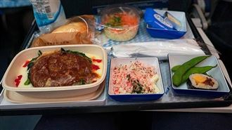 高空味覺放大?醫曝飛機餐鹽分添加物驚人