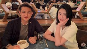 蕭淑慎神隱一天發聲了，同框挺老公。（圖／翻攝自蕭淑慎臉書）