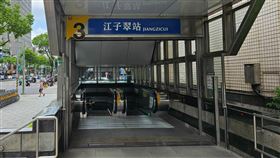 捷運,江子翠站,BB槍,酒醉,新北,記者莊淇鈞攝影