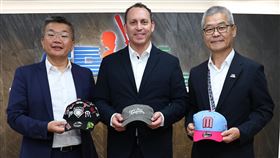 ▲墨西哥職棒聯盟會長Horacio de la Vega，拜會中職會長蔡其昌、秘書長楊清瓏。（圖／中職提供）