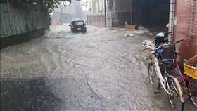新北,豪大雨,土城,永豐路,積水
