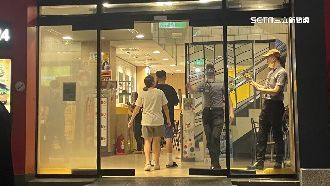 22：27花蓮5.4地震　速食店大門遭震壞