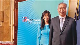 駐美代表俞大㵢（右）夫婦遭爆亂花公帑、亂說話，對下屬頤指氣使。（翻攝駐美國台北經濟文化代表處官網）