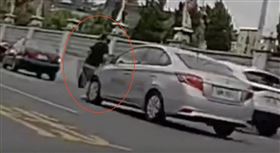 口湖休息站她遭轎車高速撞飛