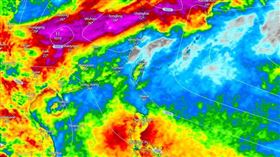 （圖／翻攝自臉書台灣颱風論壇｜天氣特急）