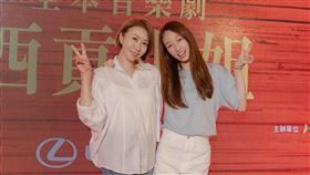 李翊君及女兒香奈兒觀賞《西貢小姐》。（圖／寬宏藝術提供）