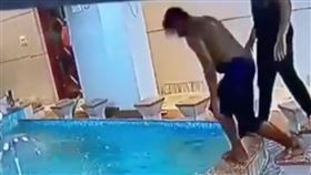 孟加拉,清真寺,水池,跳水,淨禮 翻攝x