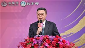 行政院長卓榮泰今（26）日出席「113年度『反毒有功人士團體頒獎活動』」。（圖／行政院提供)