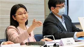 台糖瘦肉精案專家會議  結果將由行政院統一說明台糖豬肉瘦肉精疑雲未解，衛福部食藥署將召開專家會議，食藥署長吳秀梅（左）21日在例行記者會中表示，結果將由行政院食品安全辦公室統一在3月對外說明。中央社記者沈佩瑤攝  113年2月21日