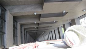 台中，文心南路，磁磚工人從30樓墜落3樓，傷重不治(圖／翻攝畫面)