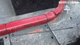 台北市1名男子騎車行經林森北路時被鋼筋砸中。（圖／翻攝畫面）