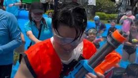 蔣萬安特別打扮成悟空前來跟現場群眾同樂。（圖／翻攝自蔣萬安臉書）