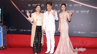 翁立友「性感西裝進場」張秀卿：我是福星