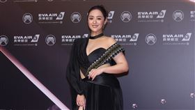 舞思愛火辣走金曲紅毯。（圖／記者鄭孟晃攝影）