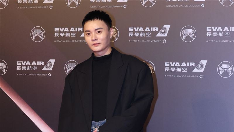 許富凱金曲行頭千萬　被迫禁慾5小時崩潰