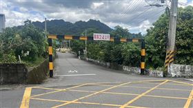 集集「道路設限高架」引熱議！警方揭真相