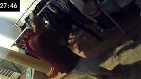 小琉球怪男闖入民宅。（圖／翻攝畫面）