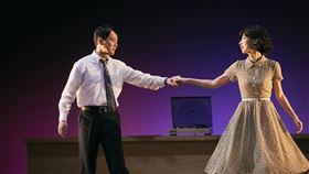 《時光的の手箱：我的阿爸和卡桑》改編自一青妙小說，以電影結構重回大時代裡「基隆顏家」的小故事。（圖／財團法人影想文化藝術基金會提供）