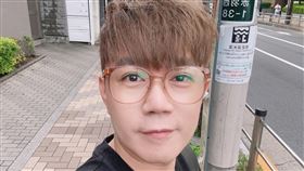 前「西瓜哥哥」李岳日前赴香港，不幸遇上事故。（圖／翻攝自臉書）