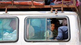 聯合國近東巴勒斯坦難民救濟工作署（UNRWA）估計，自以色列軍方又向加薩南部若干地區發布疏散令以來，約莫25萬民眾受波及。（圖／翻攝自@UNRWA）
https://x.com/UNRWA/status/1808053707243663831/photo/3