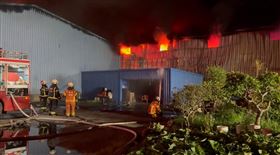 大園,倉儲,火警,失聯（圖／翻攝畫面）