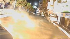 新北,三重,爆裂物,火光,車損,重新路,