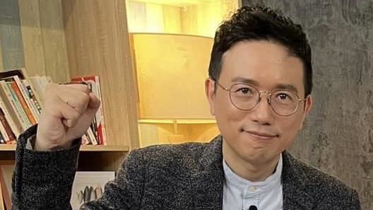 江坤俊偷吃護理師　曬正宮畢業照挨酸諷刺