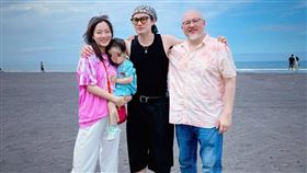 趙小僑一家人開心出遊。（圖／翻攝自IG／趙小僑）