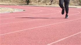 台中沙鹿，25歲警跑步猝死，國小操場，熱中暑，心血管疾病，雲林台西分局橋頭派出所警員，保四總隊支援(圖／翻攝畫面)