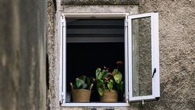 窗戶（示意圖／翻攝自Pixabay）