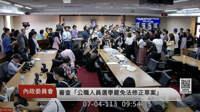 陳智菡亂入委員會開直播！綠嗆：薪水小偷