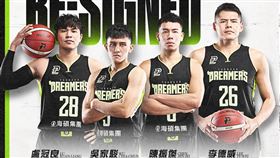 ▲夢想家和陳振傑、吳家駿、李德威、盧冠良完成續約。（圖／夢想家提供）