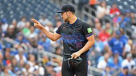 ▲菊池雄星失掉的2分都是遭到艾瓦瑞茲（Yordan Alvarez）毒手。（圖／路透社／達志影像）
