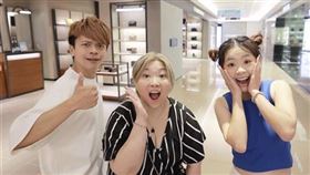 陳沂說，蘿拉事件「真是個鬼故事」。（圖／翻攝自蔡阿嘎IG、陳沂臉書）