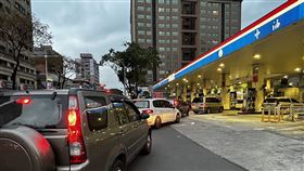 中油加油站(記者簡浩正攝影)