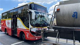 中壢客運,砂石車,車禍,乘客（圖／翻攝畫面）