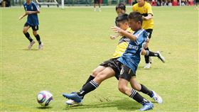 許睿紳（右）槍響前踢進追平分，表現精彩。（圖／大會提供）