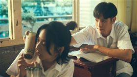 李沐、曹佑寧《夏日的檸檬草》。（圖／百薇國際娛樂提供）