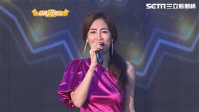 ▲向蕙玲因二十年前的金曲〈愛甲超過〉在抖音爆紅（圖／超級夜總會）