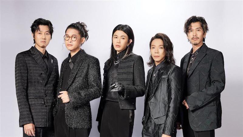 麋先生攻蛋「黃牛票喊價1萬5」公司急發聲