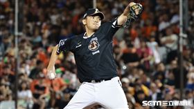 ▲統一獅臺北大巨蛋對中信兄弟，陳韻文救援失敗。（圖／記者劉彥池攝影）