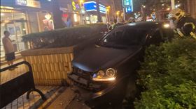 新北市,中和,大賣場,花台,人行道,血糖,